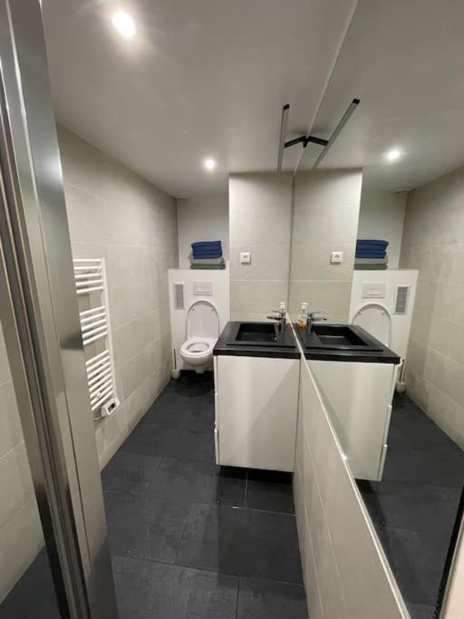 Confortable Appartement 3 Pieces Flatters Parigi Esterno foto